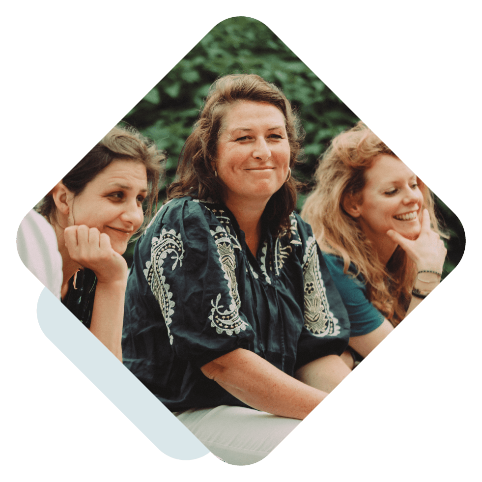 Deelnemers van een Teamtraining voor het onderwijs van Team Heartbeats